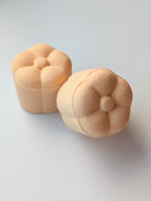 Load image into Gallery viewer, Awaken Shower Steamers