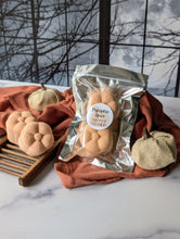 Load image into Gallery viewer, Pumpkin Spice Shower Steamers