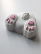 Load image into Gallery viewer, Bunny Butt Bath Bomb