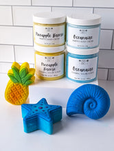 Load image into Gallery viewer, Starfish Bath Bomb