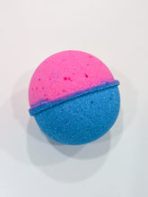 Load image into Gallery viewer, Light Up Berrylicious Bath Bomb