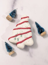 Load image into Gallery viewer, Christmas Tree Cake Bath Bomb
