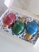 Load image into Gallery viewer, Christmas Lights Bath Bomb Gift Set
