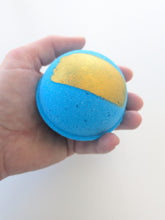 Load image into Gallery viewer, Oceanaire Bath Bomb
