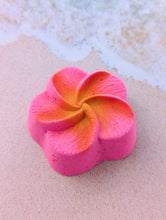Load image into Gallery viewer, Aloha Plumeria Bath Bomb
