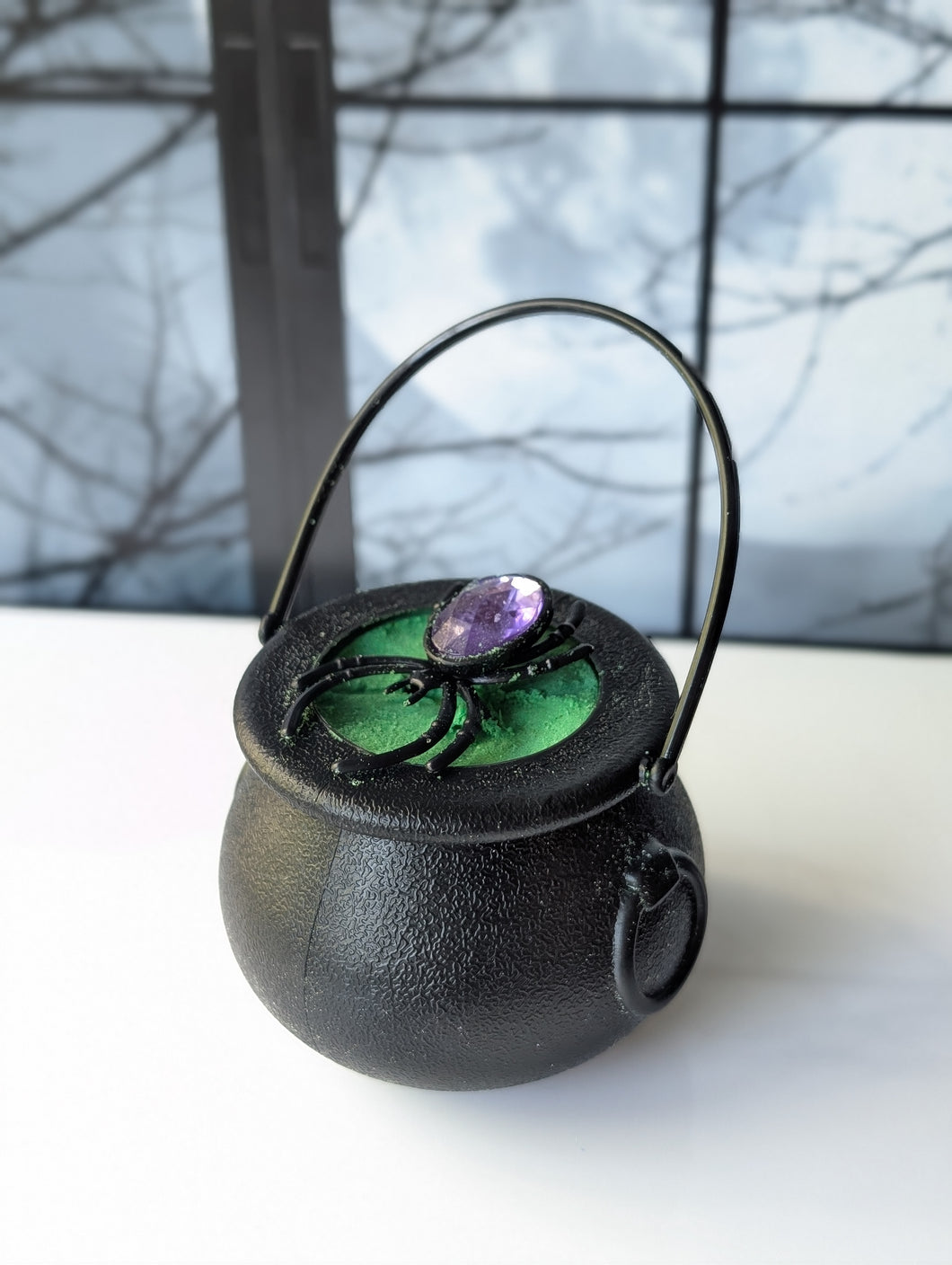 Cauldron Bath Bomb